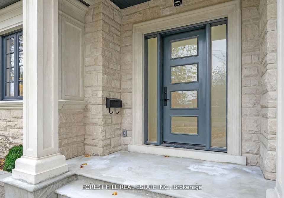 132-lothian-avenue-etobicoke-ontario-w13208118