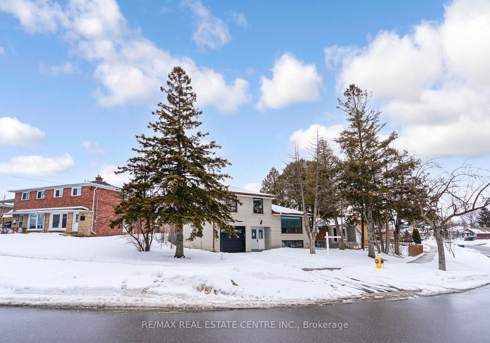 1-stanwood-crescent-york-ontario-w13208550