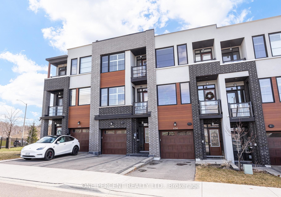656-tupelo-court-mississauga-ontario-w13208552