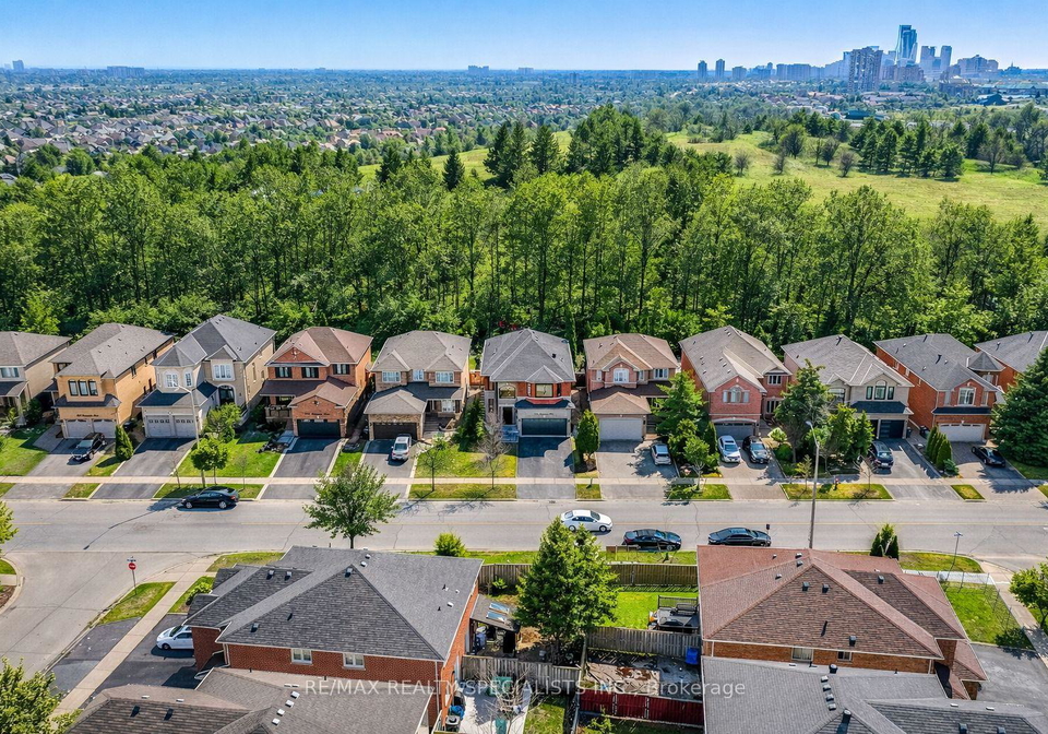304-barondale-drive-mississauga-ontario-w13208558