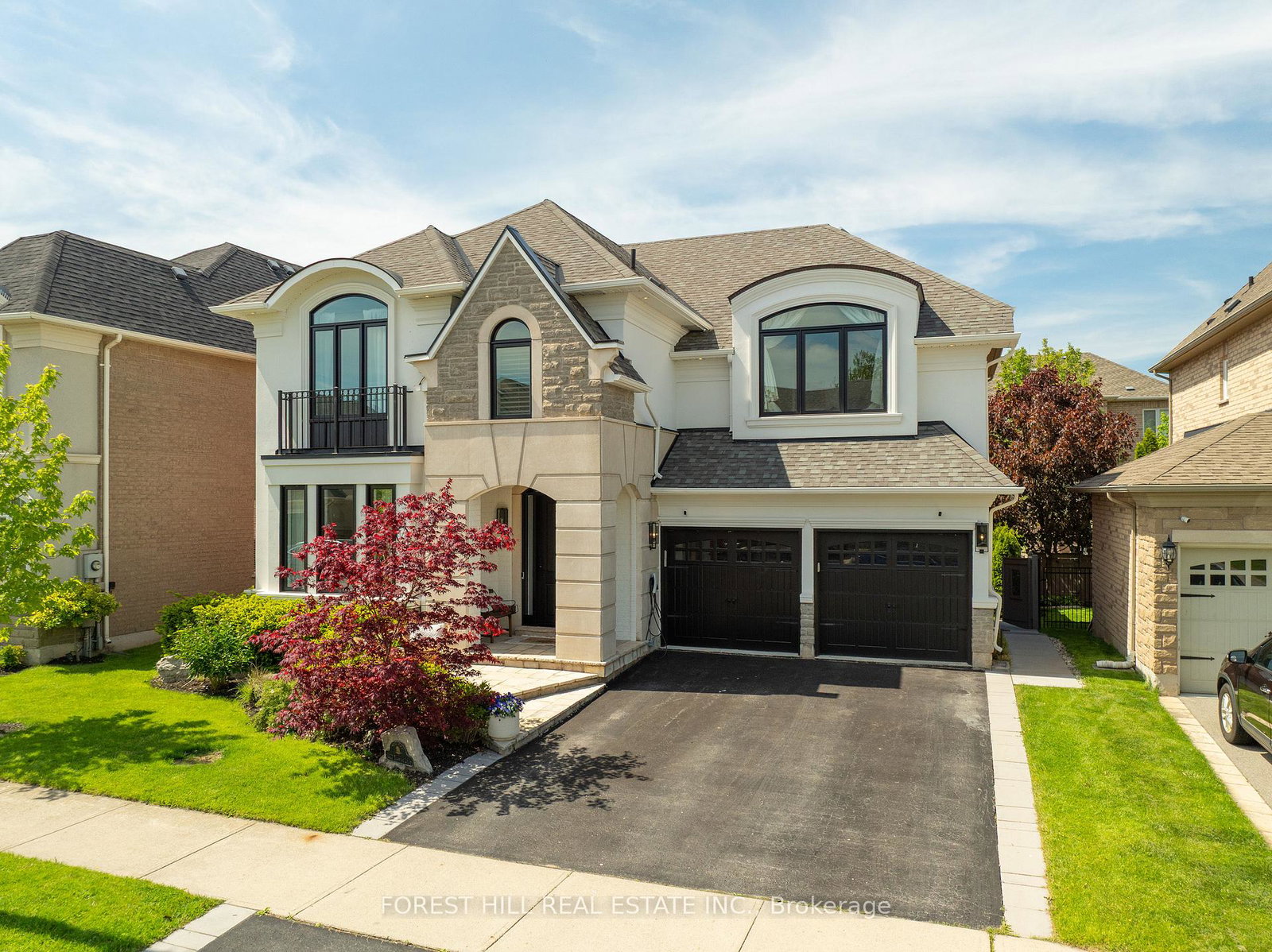 327-turning-leaf-road-oakville-ontario-w13208836