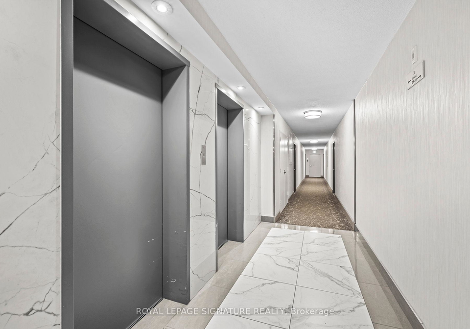 2556-argyle-road-mississauga-ontario-w13208956