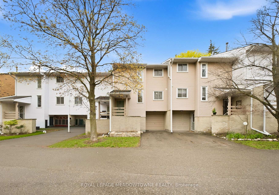 8-lynden-circle-halton-hills-ontario-w13209170