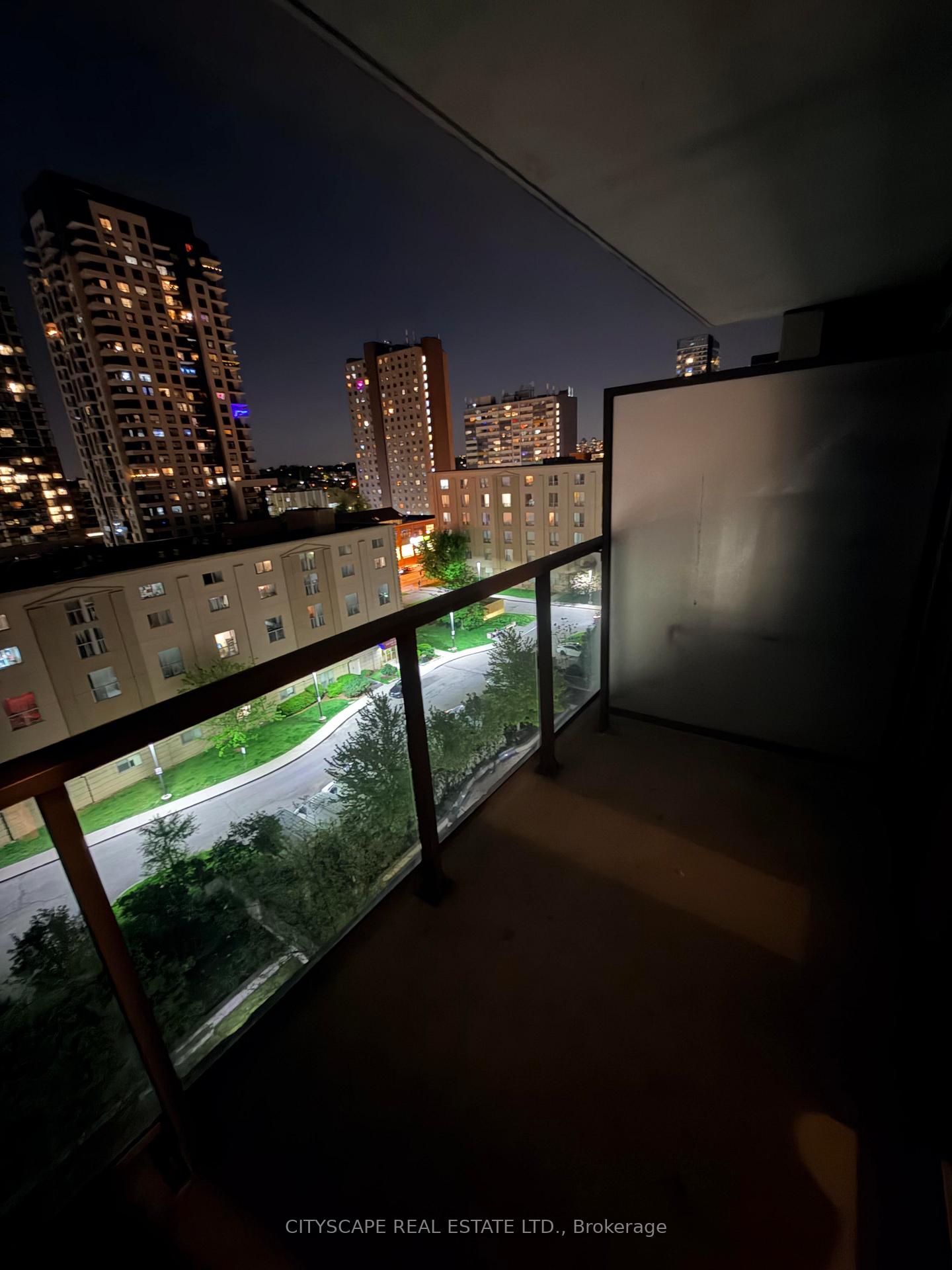 816-lansdowne-avenue-toronto-ontario-w13209340