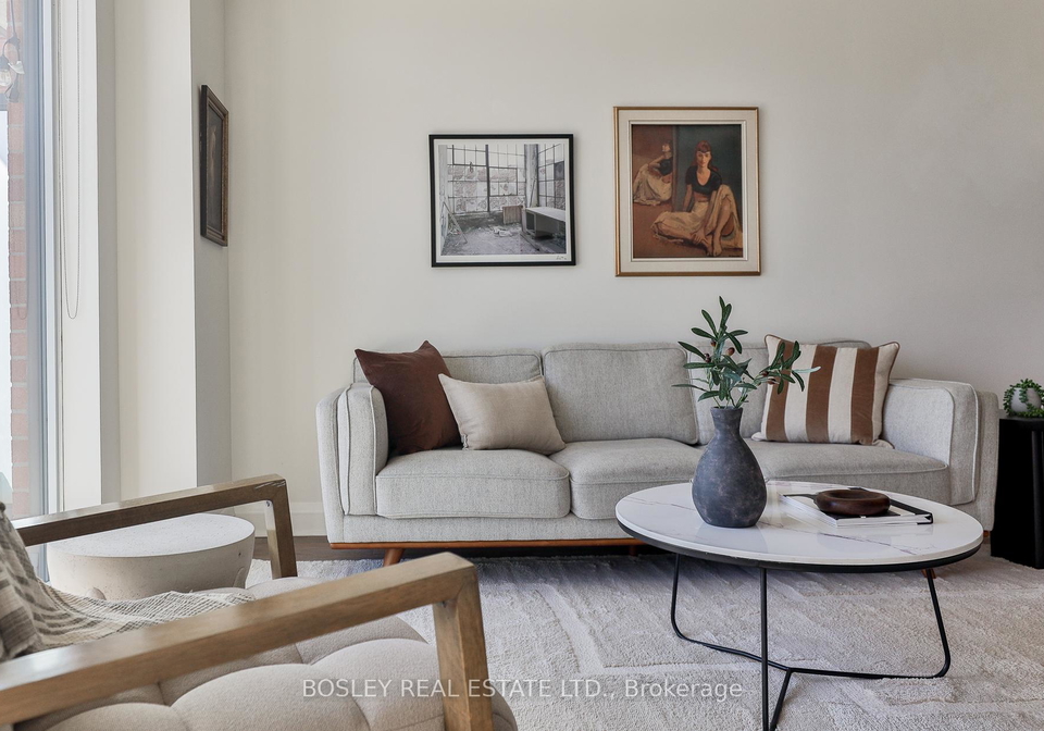 245-perth-avenue-toronto-ontario-w13209446