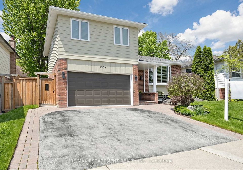 1365-ester-drive-burlington-ontario-w13209502