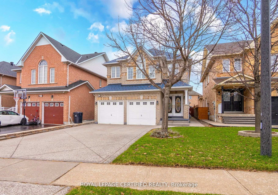 643-garden-walk-mississauga-ontario-w13209536