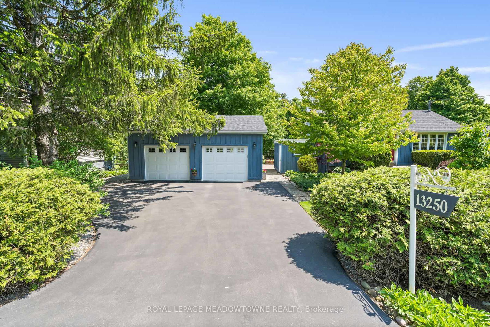 13250-27-side-road-halton-hills-ontario-w13209614