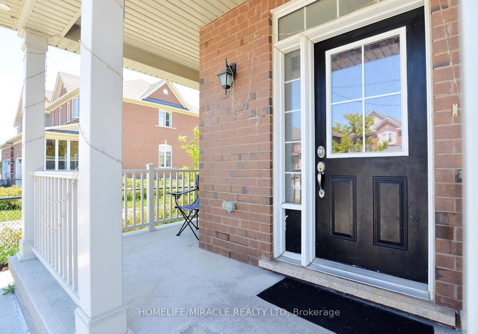 8-robert-parkinson-drive-brampton-ontario-w13209658
