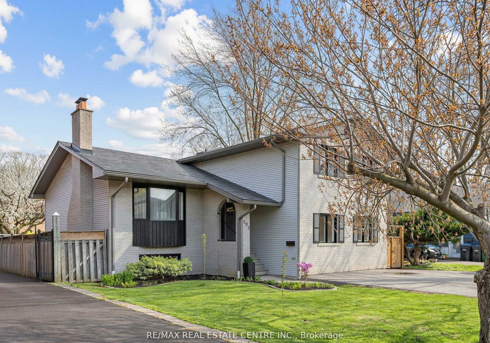 592-montbeck-crescent-mississauga-ontario-w13209944