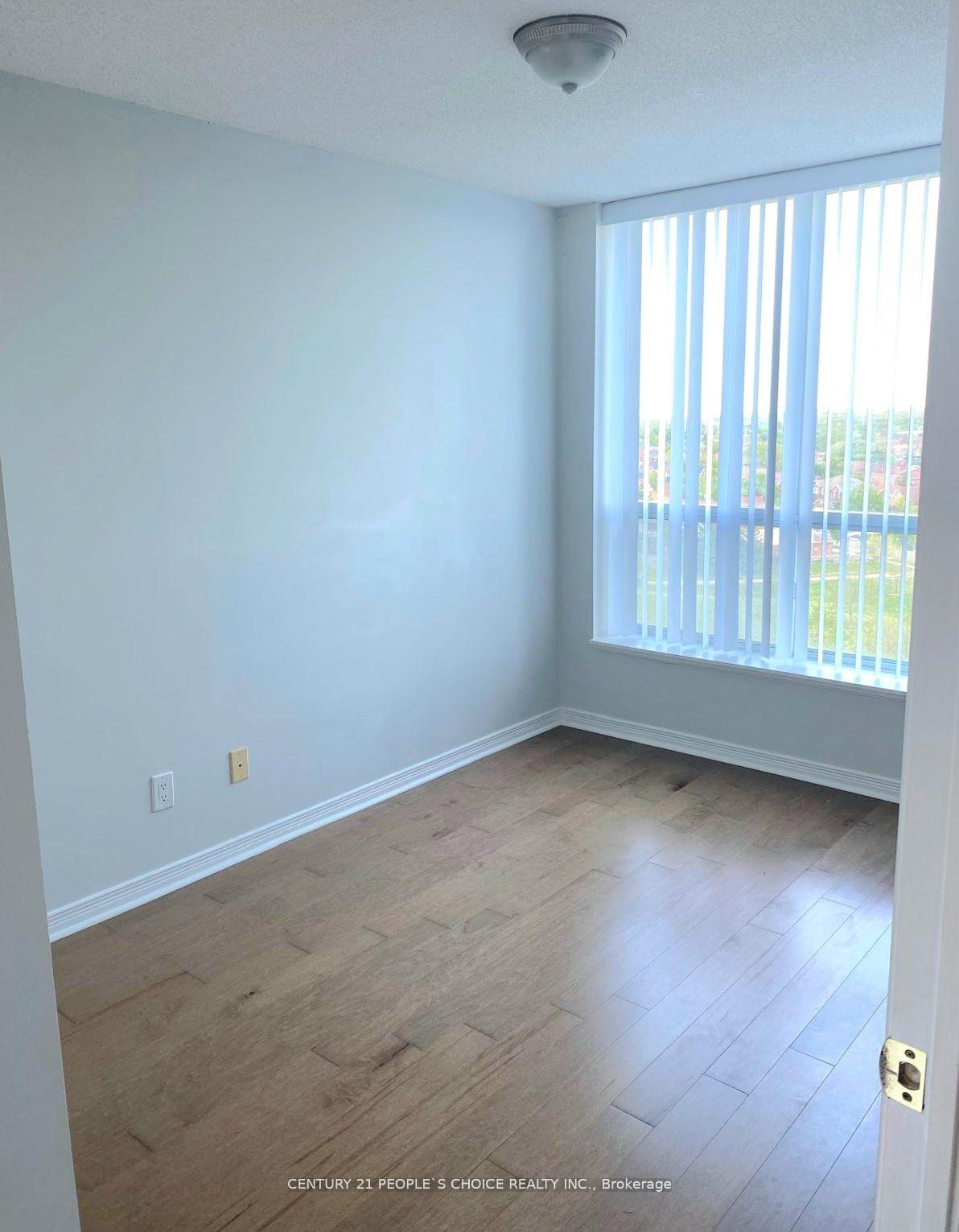 4889-kimbermount-avenue-mississauga-ontario-w13210052