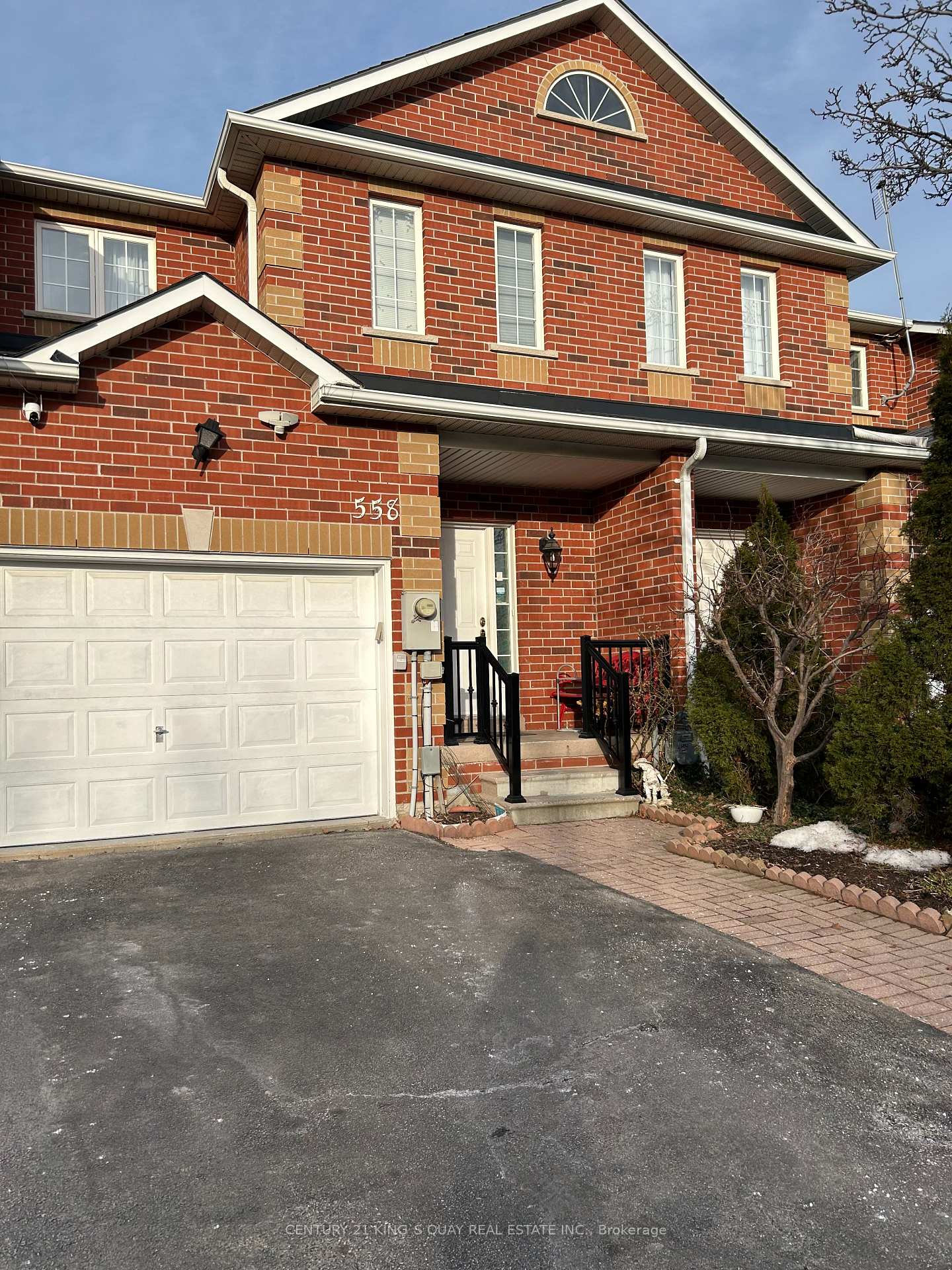 558-lumberton-crescent-mississauga-ontario-w13210080