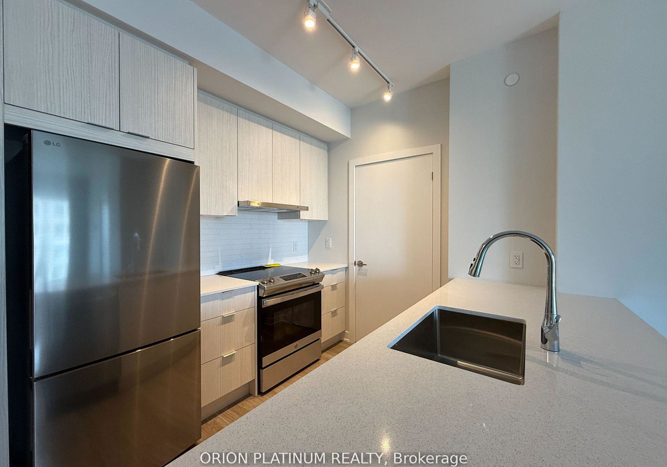 430-square-one-drive-mississauga-ontario-w13210242