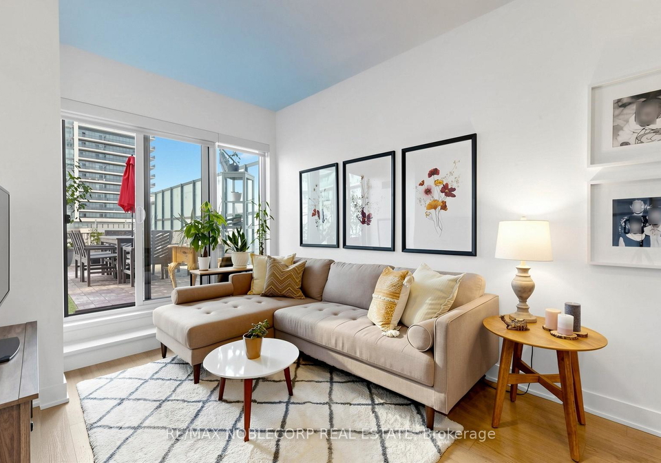 20-shore-breeze-drive-etobicoke-ontario-w13210392
