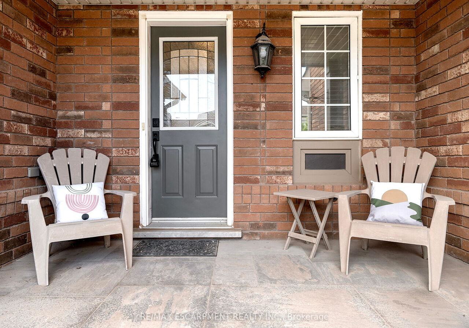 2448-wooden-hill-circle-oakville-ontario-w13210572