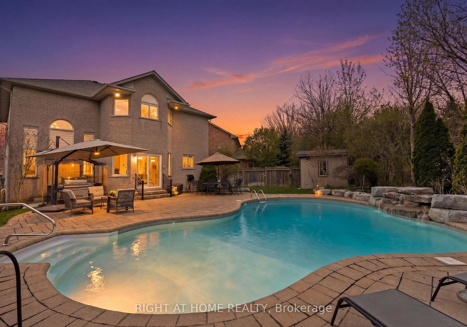 2275-whitecliffe-way-oakville-ontario-w13210604