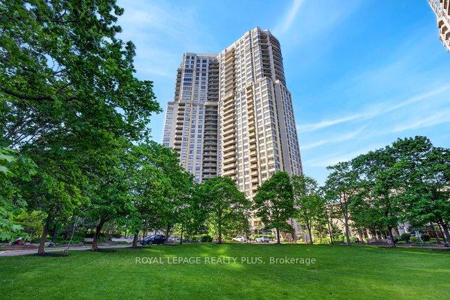 35-kingsbridge-garden-circle-mississauga-ontario-w13210662