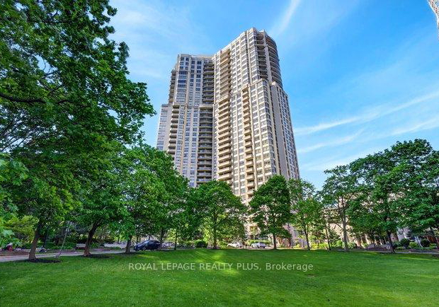 35-kingsbridge-garden-circle-mississauga-ontario-w13210662