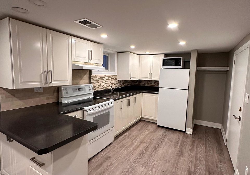 94-hay-avenue-etobicoke-ontario-w13210668
