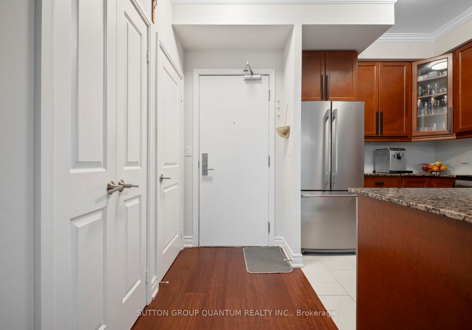 90-absolute-avenue-mississauga-ontario-w13211120
