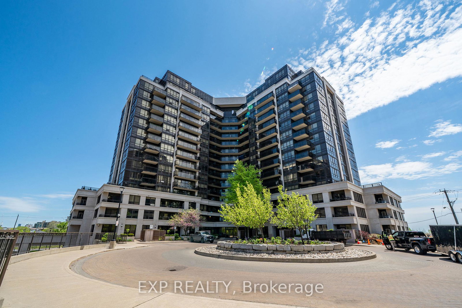 1060-sheppard-avenue-w-york-ontario-w13211278