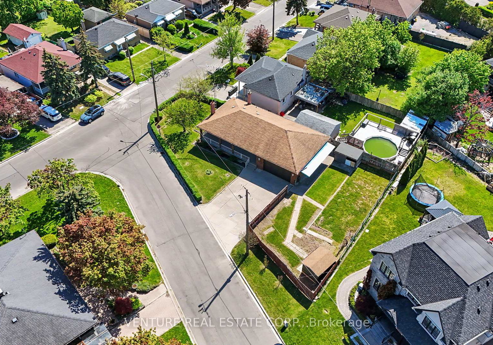 2-redfern-avenue-york-ontario-w13211314
