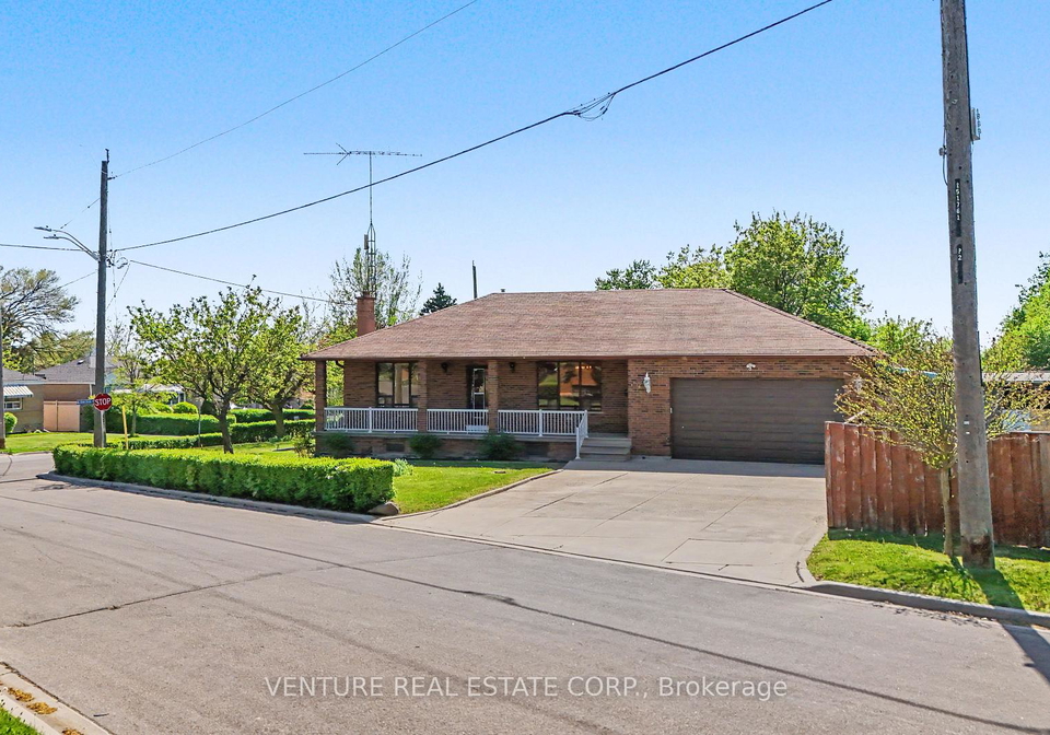 2-redfern-avenue-york-ontario-w13211314