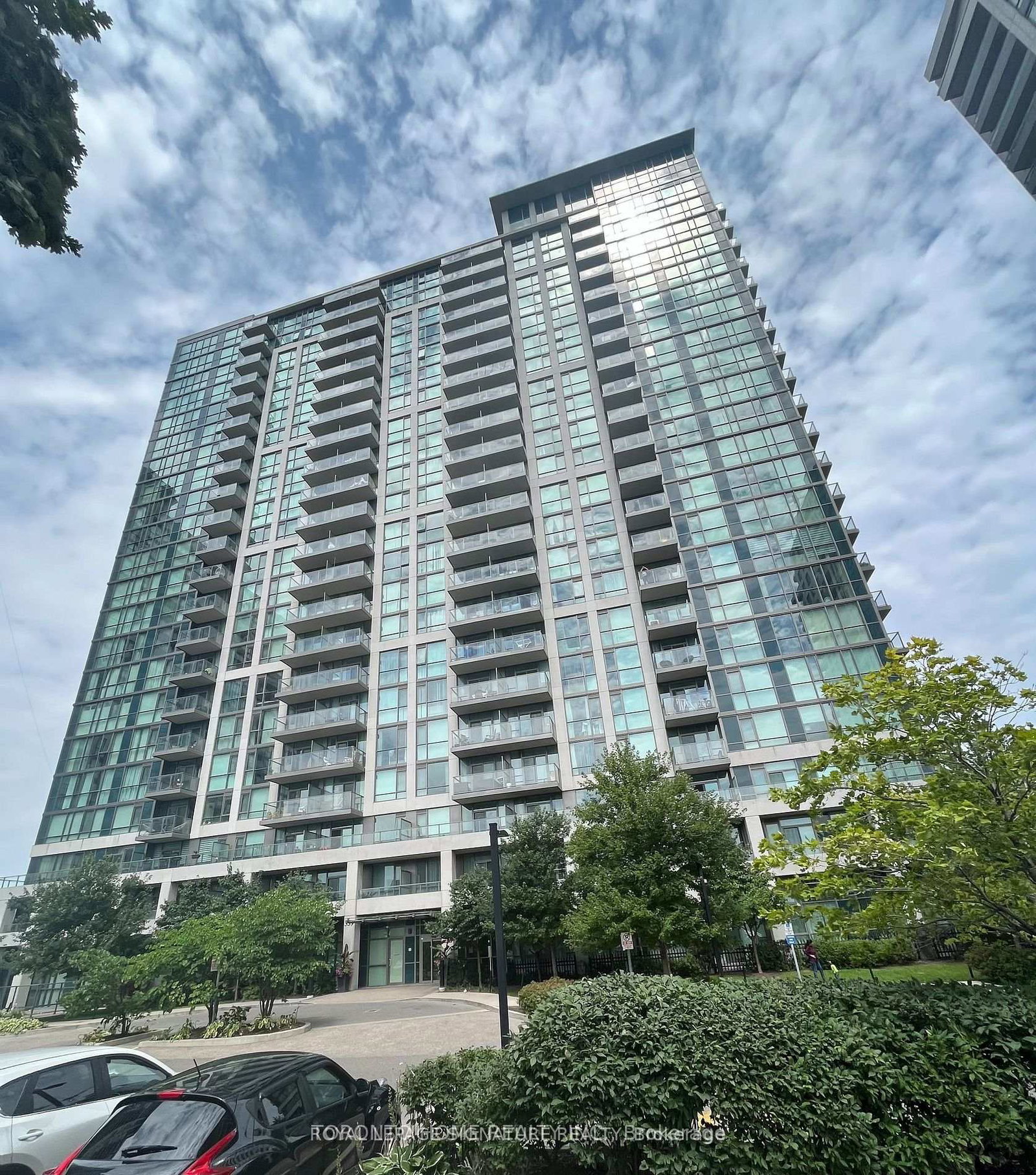 339-rathburn-road-w-mississauga-ontario-w13211366
