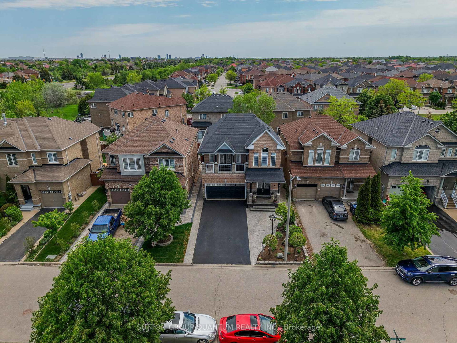 35-devonsleigh-drive-brampton-ontario-w13211382