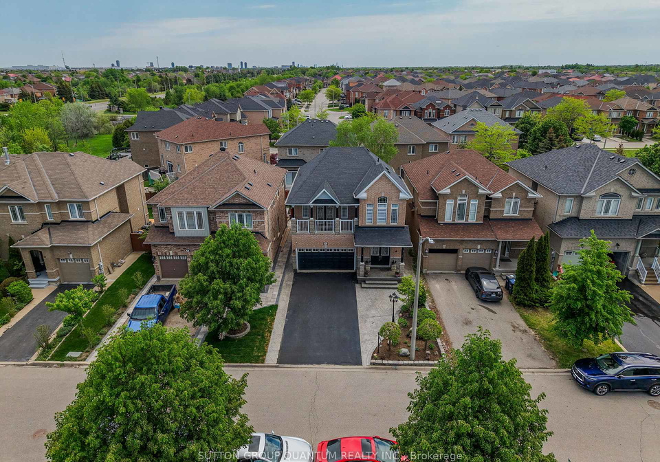 35-devonsleigh-drive-brampton-ontario-w13211382