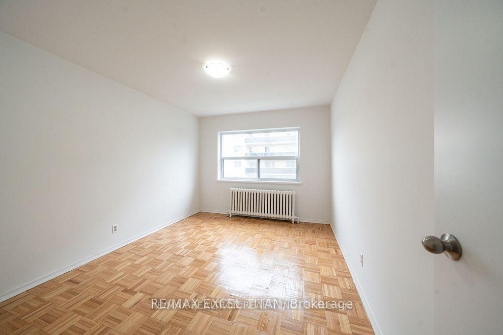 2049-prospect-street-burlington-ontario-w13211408
