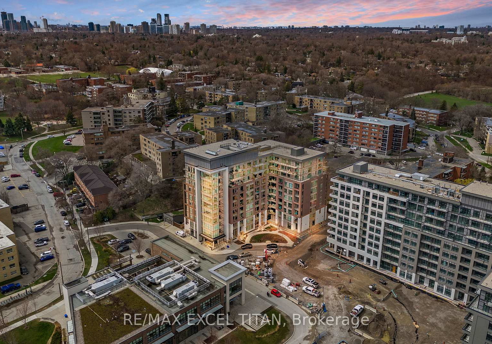 25-neighbourhood-lane-etobicoke-ontario-w13211536