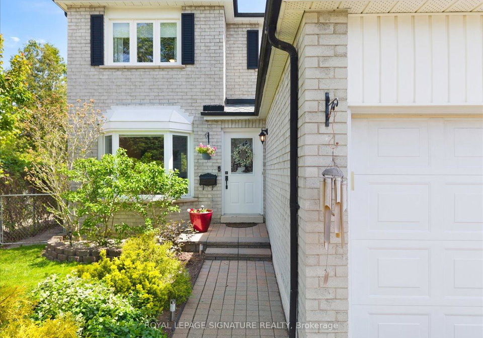 6841-markwood-place-mississauga-ontario-w13211654