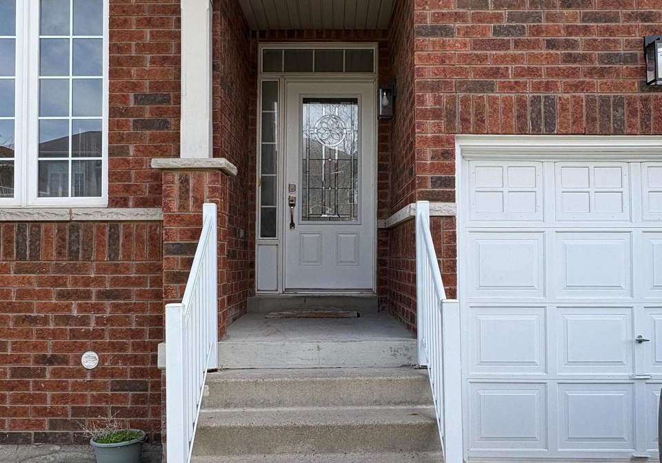 39-blazing-star-drive-brampton-ontario-w13211796