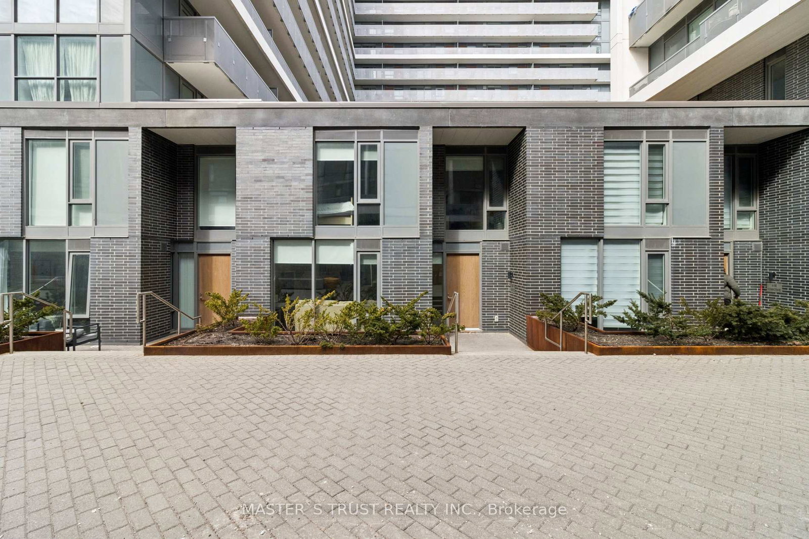 160-flemington-road-e-north-york-ontario-w13212108