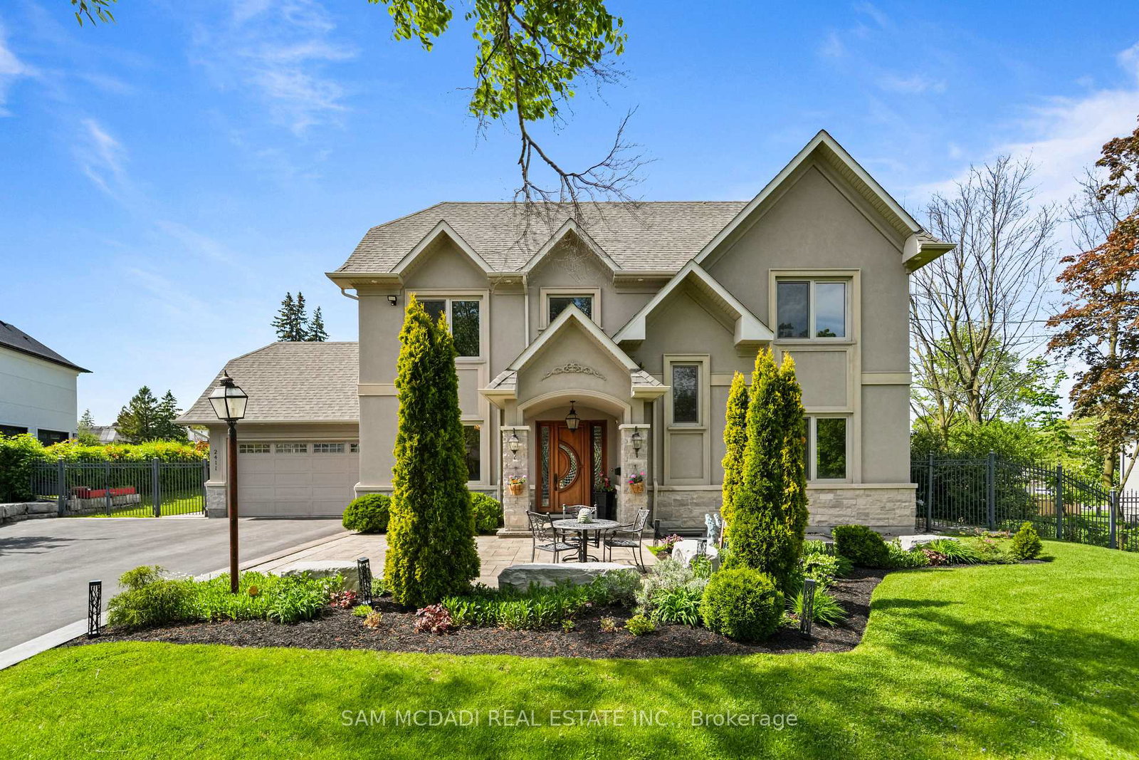 2411-thorn-lodge-drive-mississauga-ontario-w13212158