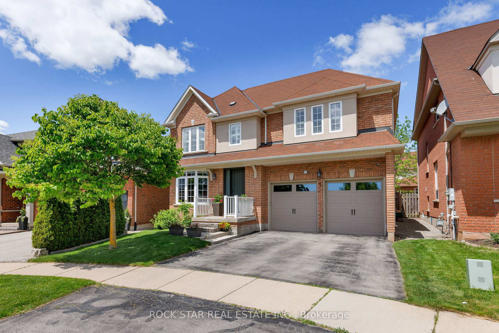 2277-blue-oak-circle-oakville-ontario-w13212170