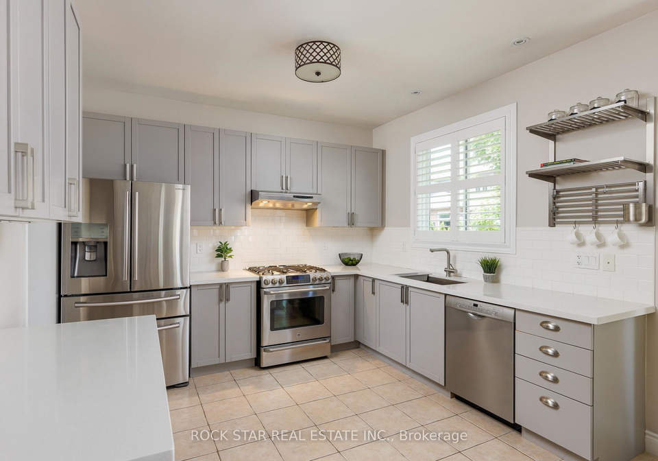 2277-blue-oak-circle-oakville-ontario-w13212170