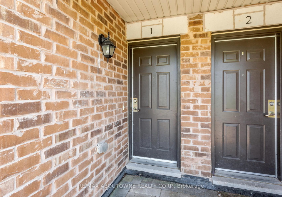 244greenwich-drive-oakville-ontario-w13212260