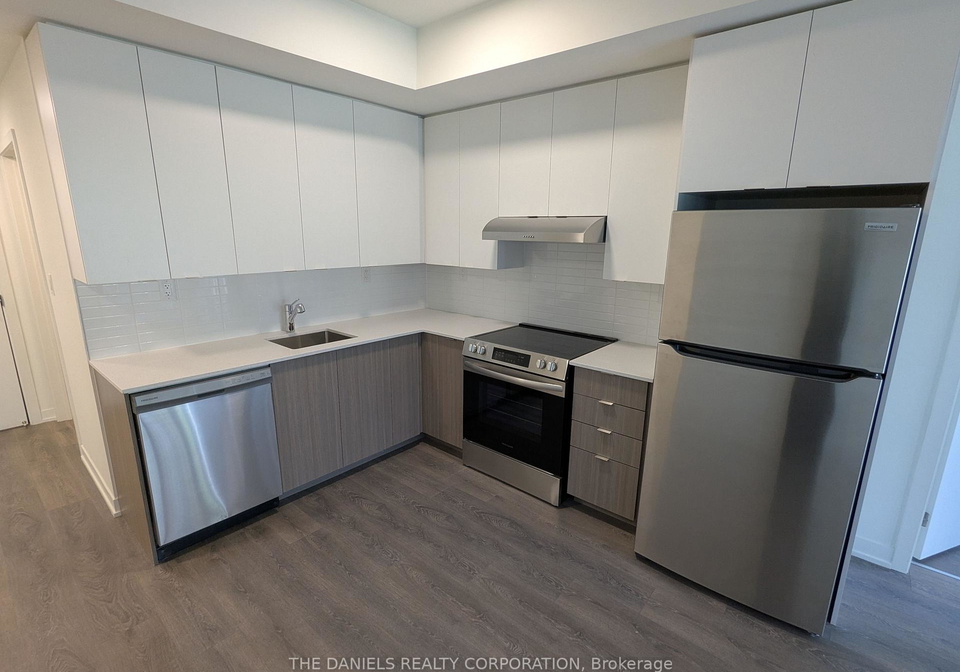 135-canon-jackson-drive-north-york-ontario-w13212524