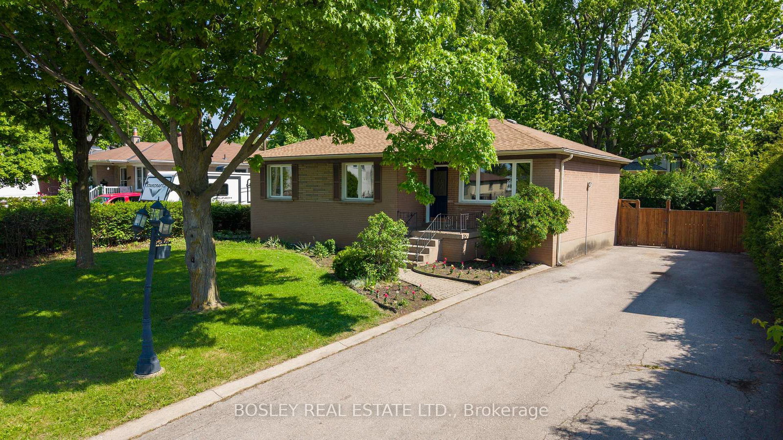 532-sandmere-place-oakville-ontario-w13212642