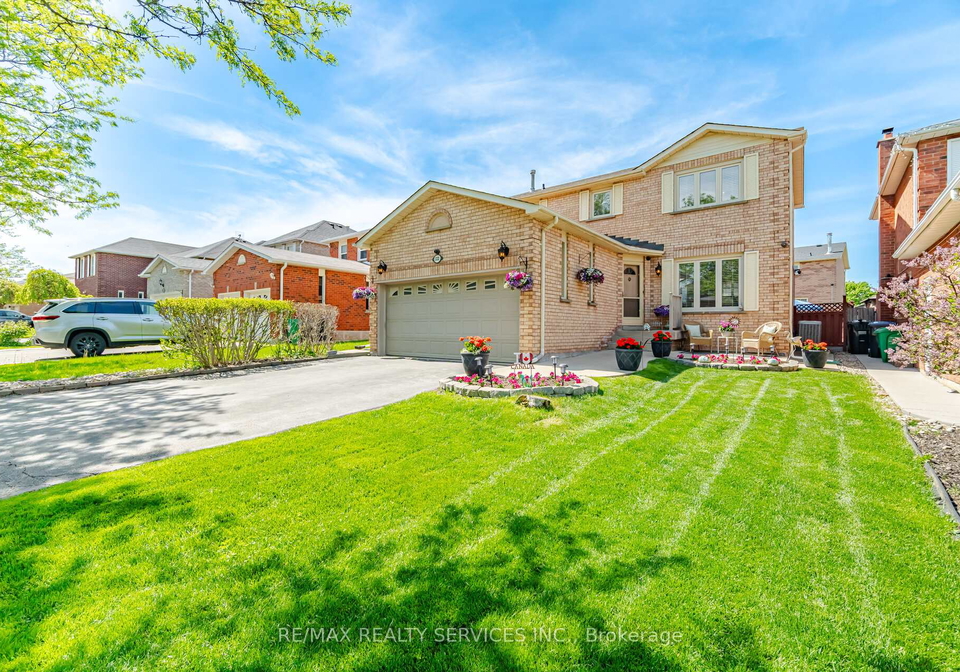 122-flowertown-avenue-brampton-ontario-w13212648