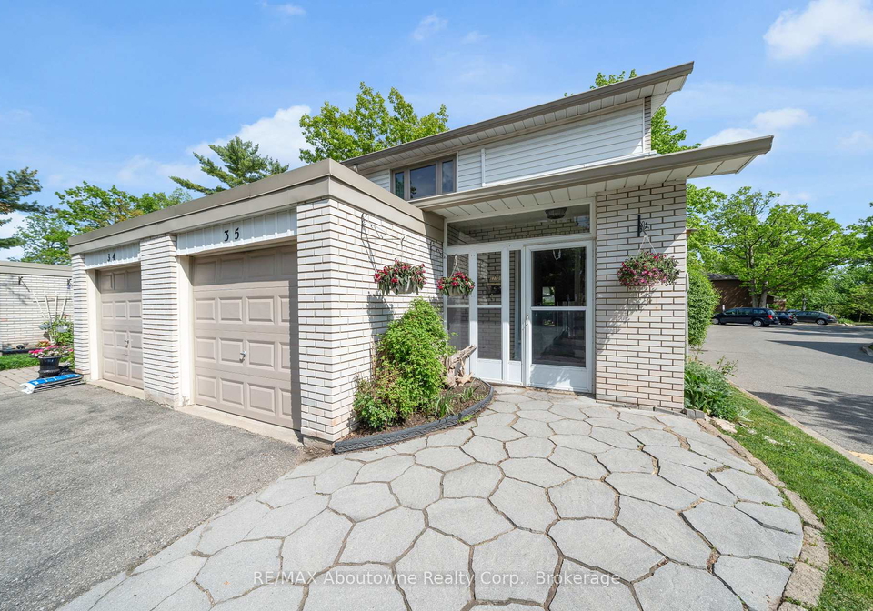 1270-gainsborough-drive-oakville-ontario-w13212796