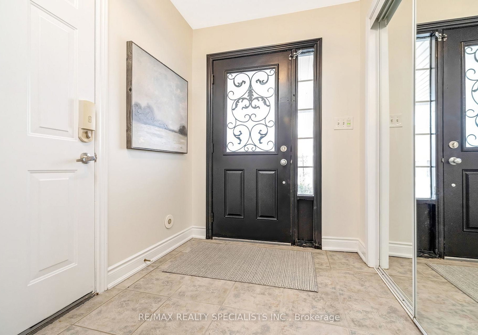 3032-drumloch-avenue-oakville-ontario-w13212934
