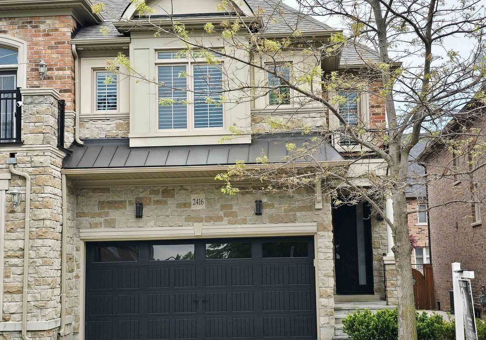 2416-village-common-oakville-ontario-w13213058