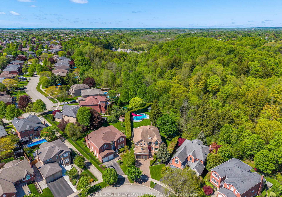 25-gollop-crescent-halton-hills-ontario-w13213280