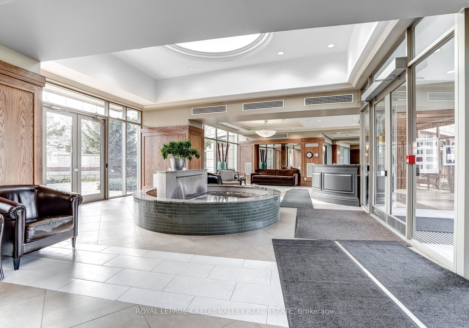 2379-central-park-drive-oakville-ontario-w13213398