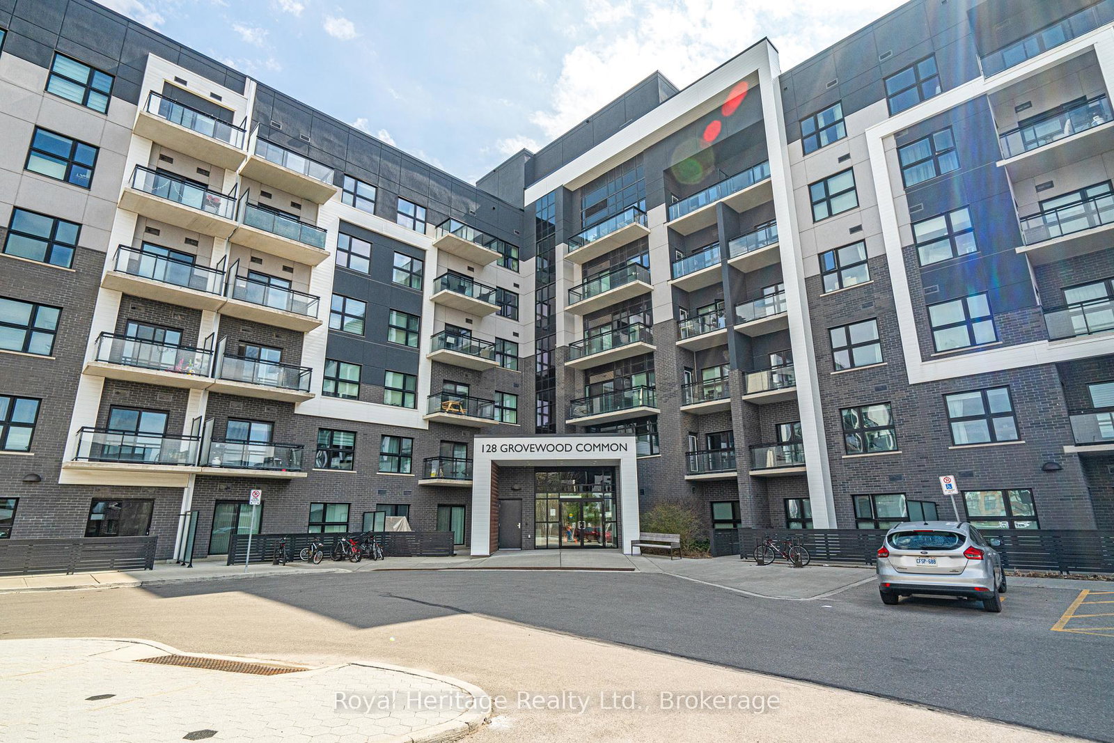 128-grovewood-common-oakville-ontario-w13213444