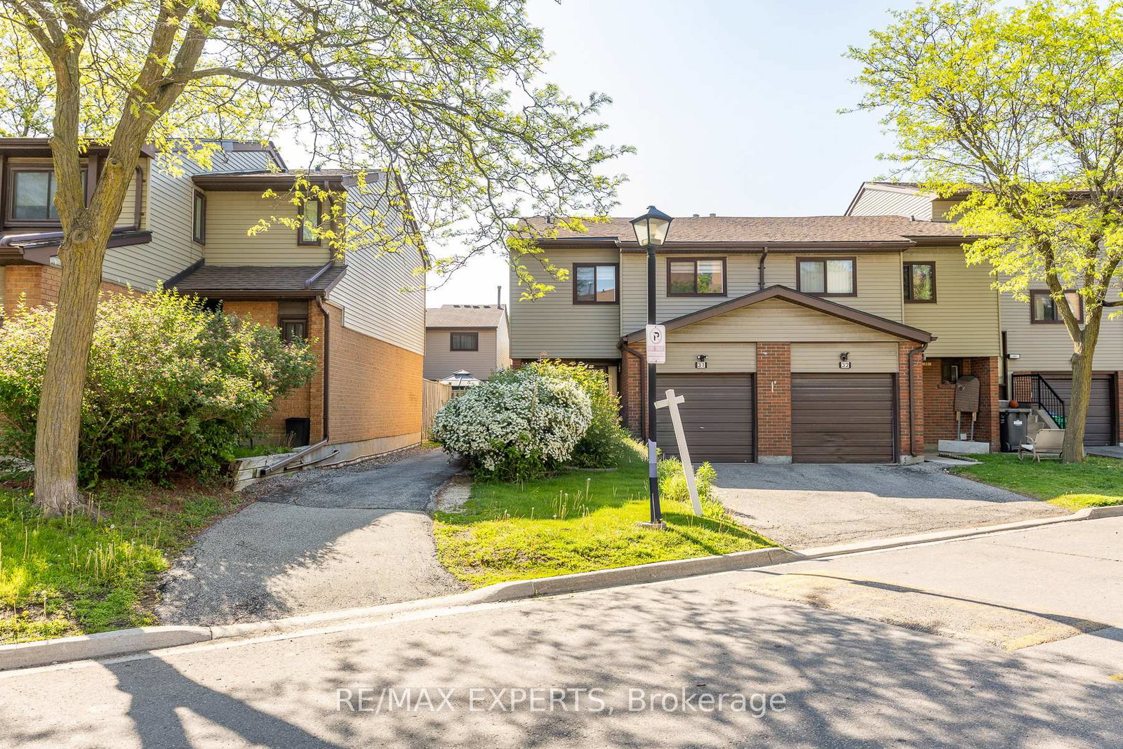 31-carleton-place-brampton-ontario-w13213464