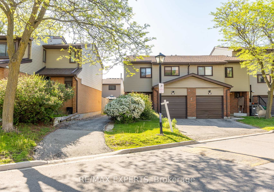 31-carleton-place-brampton-ontario-w13213464